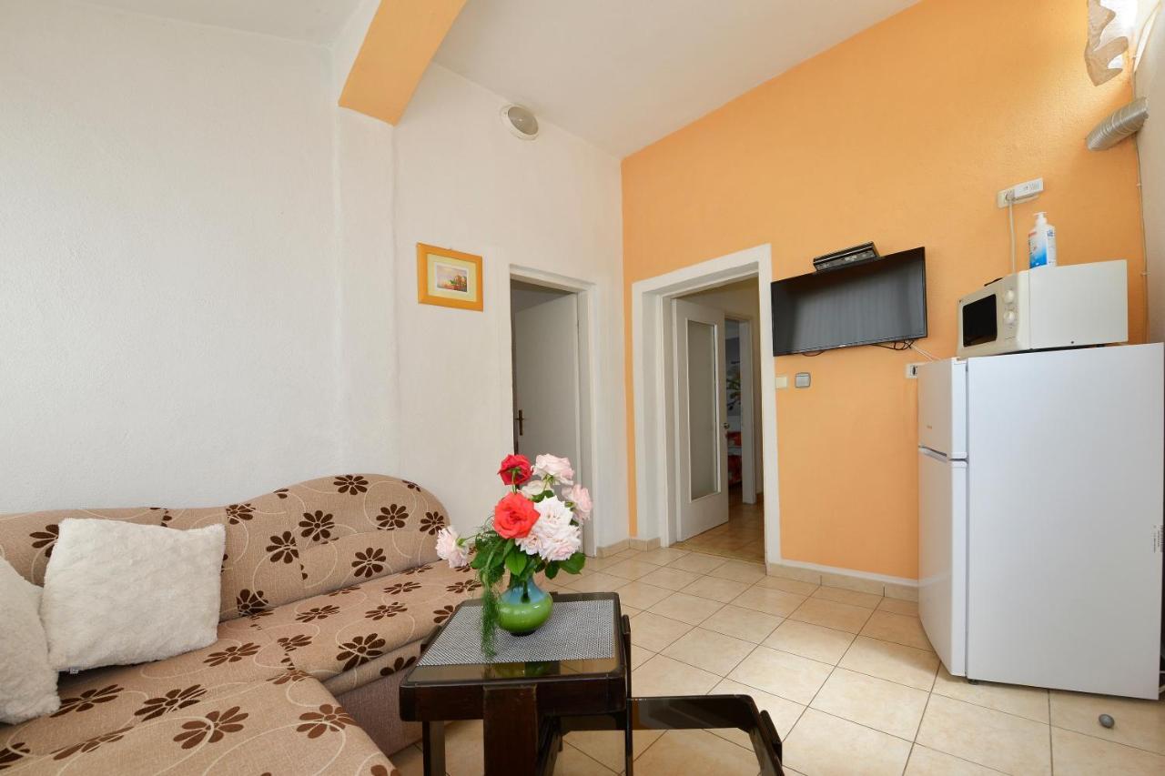 Apartments Ella Poreč Extérieur photo